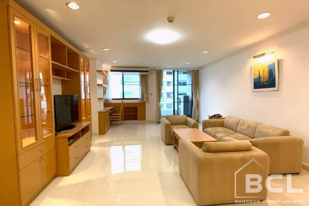 Supalai Place Sukhumvit 39